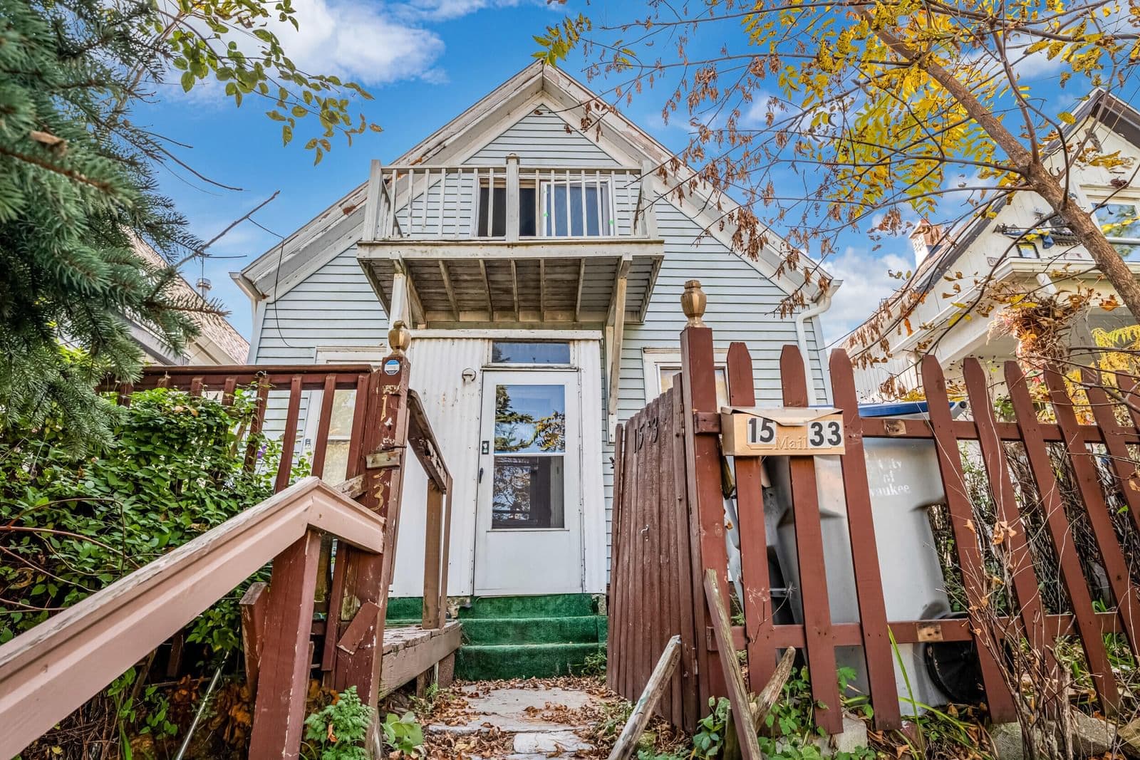 1533 North Ave