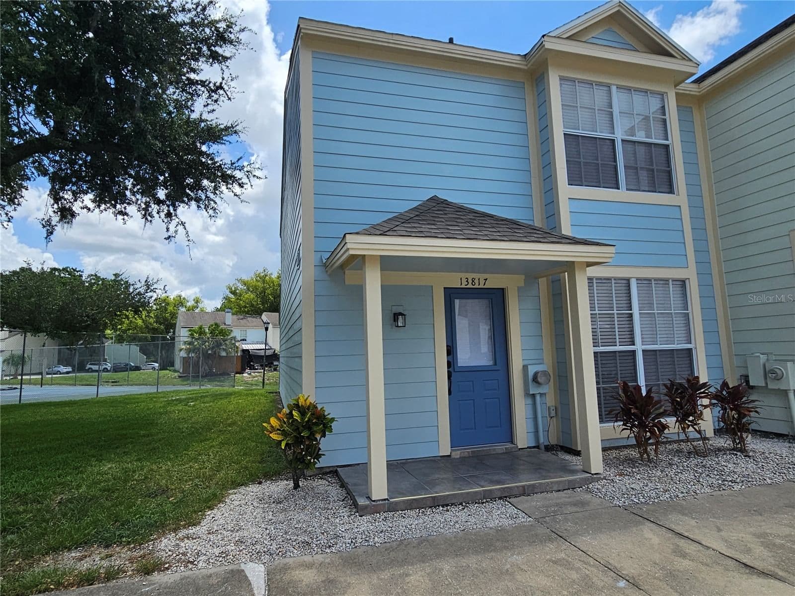 13817 STONE MILL