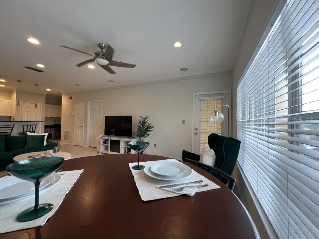 4307 BAYSIDE VILLAGE