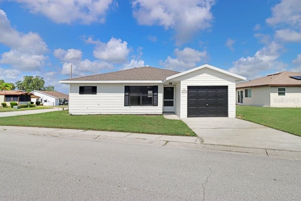 3250 PEBBLE BEND