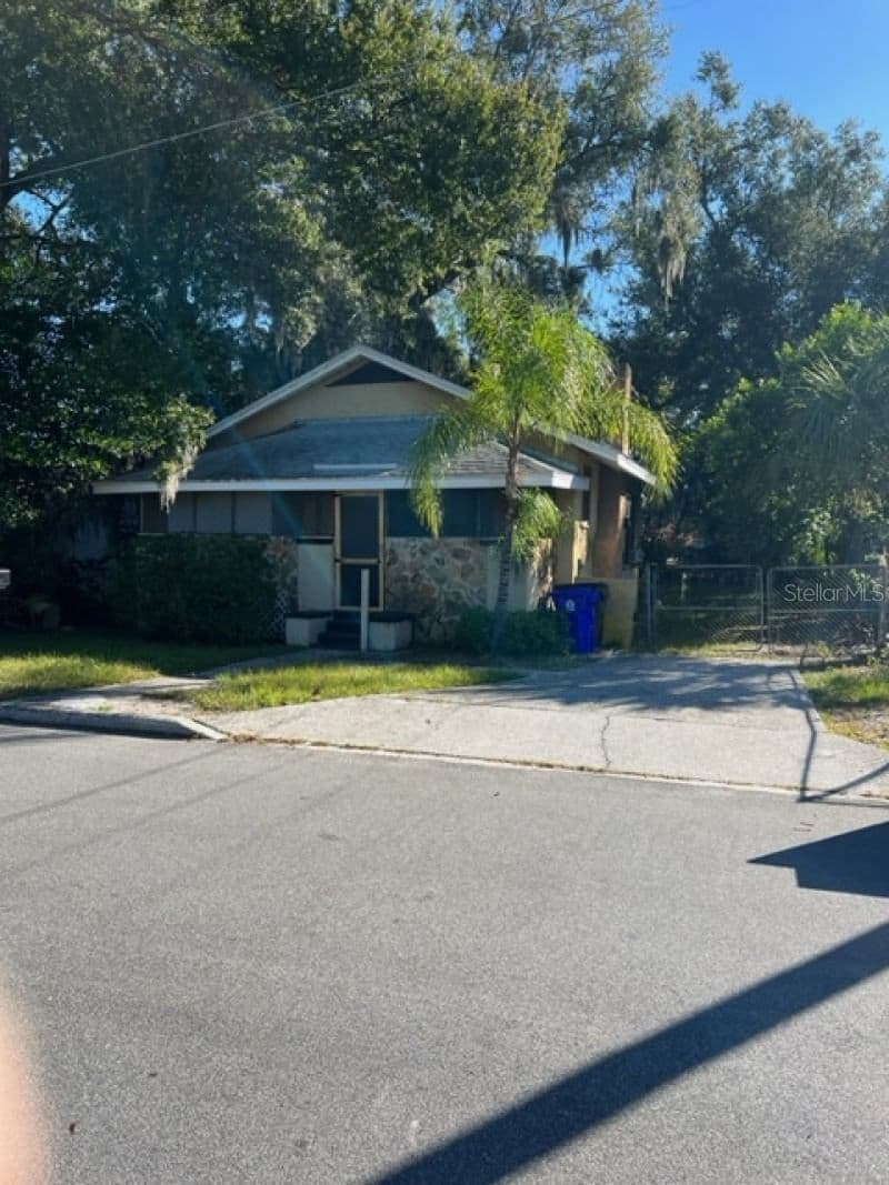 1031 FLORENCE, Lakeland, FL
