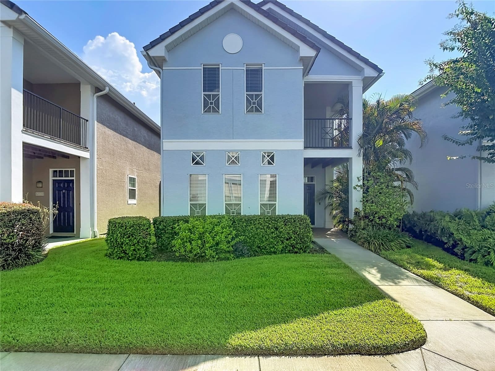 4008 BANGALOW PALM Court
