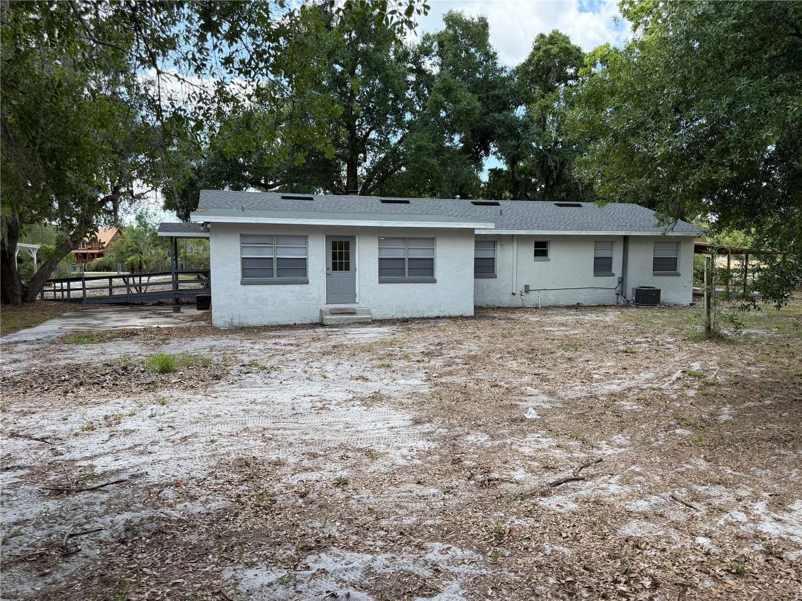 8351 WAKEFORD
