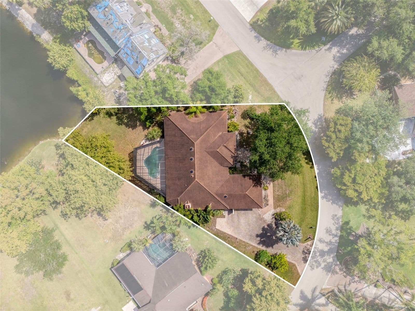 7214 HENDRY CREEK