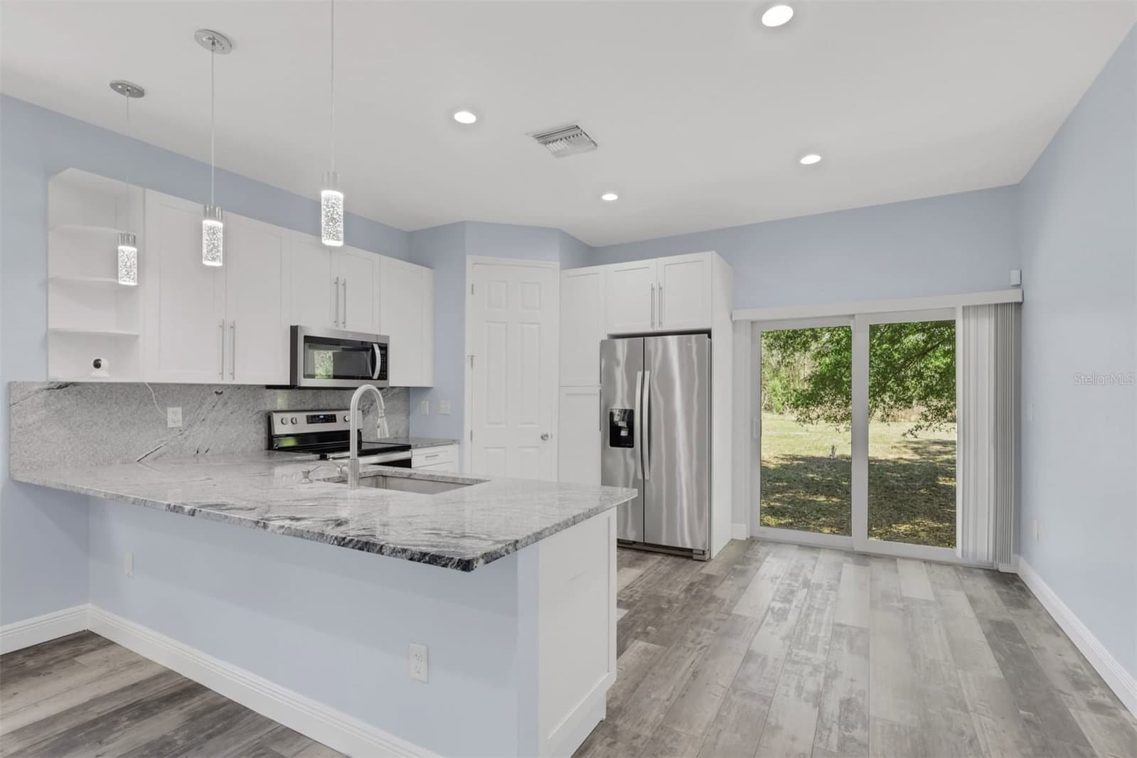 2977 4TH, Naples, FL