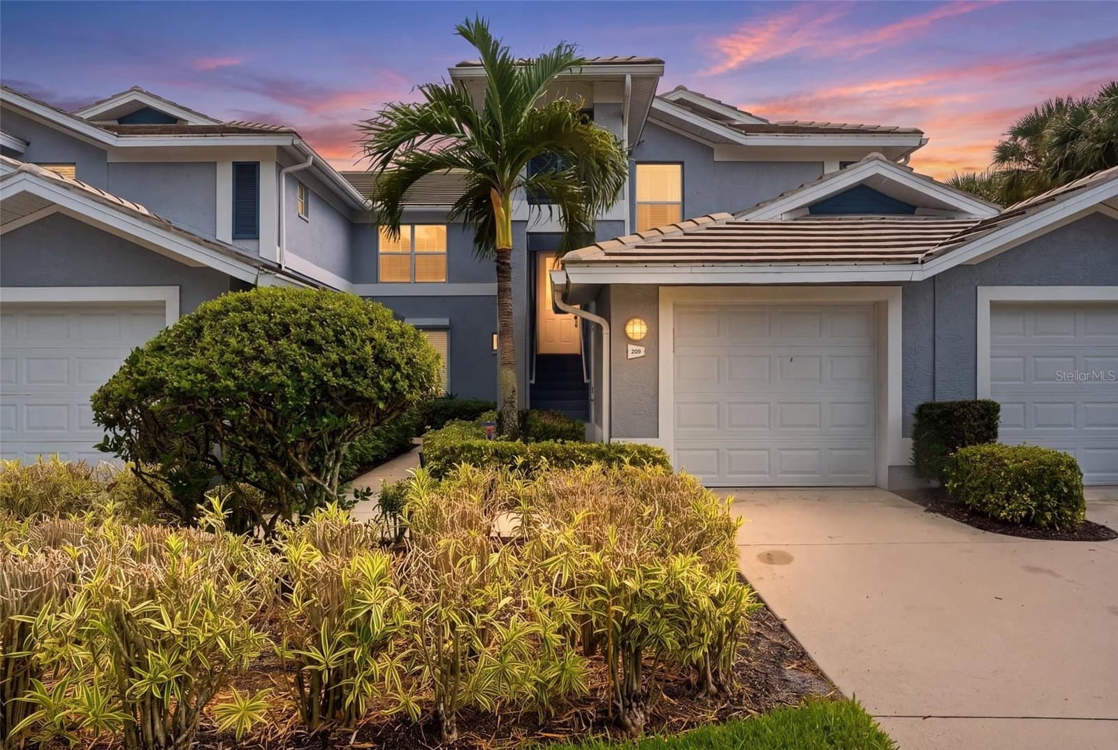 710 TARPON COVE, Naples, FL