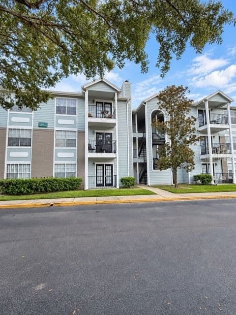 2550 ALAFAYA Trail #6305