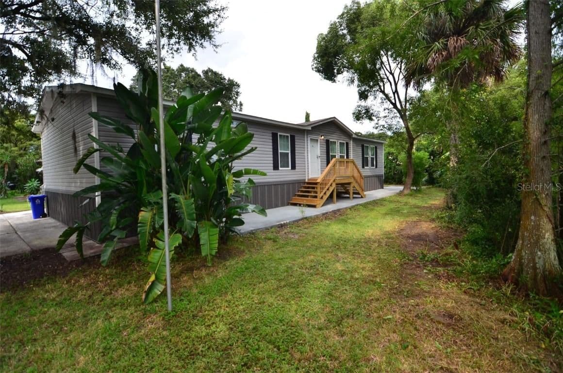 515 TWIN LAKES