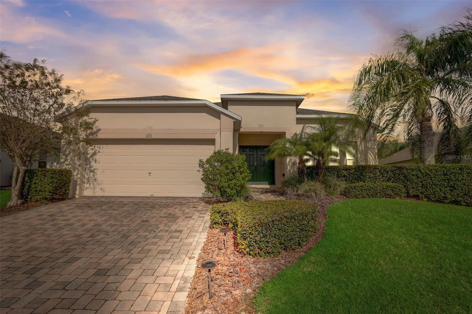 523 BALMORAL
