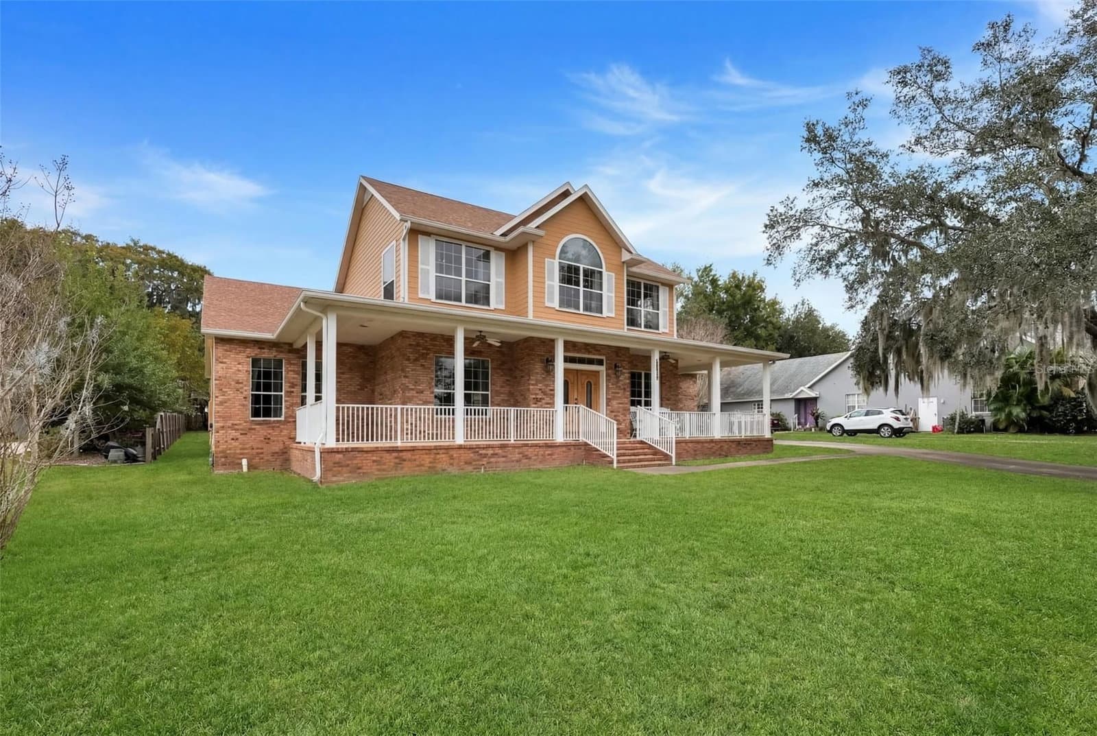 10336 LAKE LOUISA