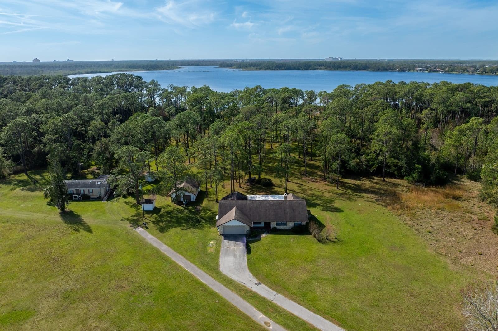 8822 WINTER GARDEN VINELAND