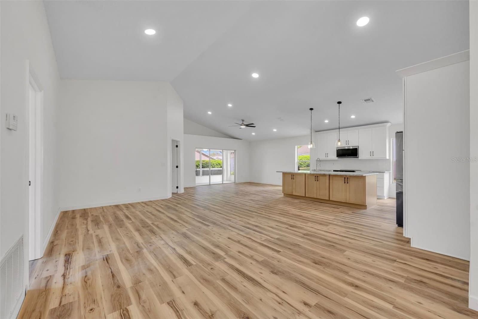 3635 KINGSWOOD