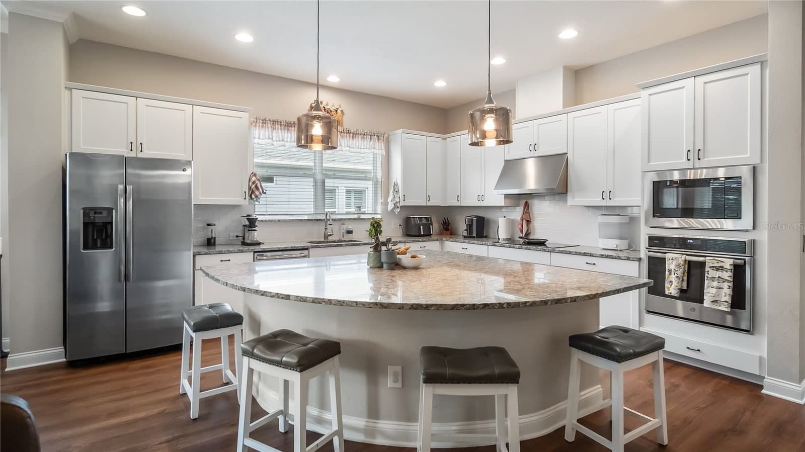 16451 GOOD HEARTH