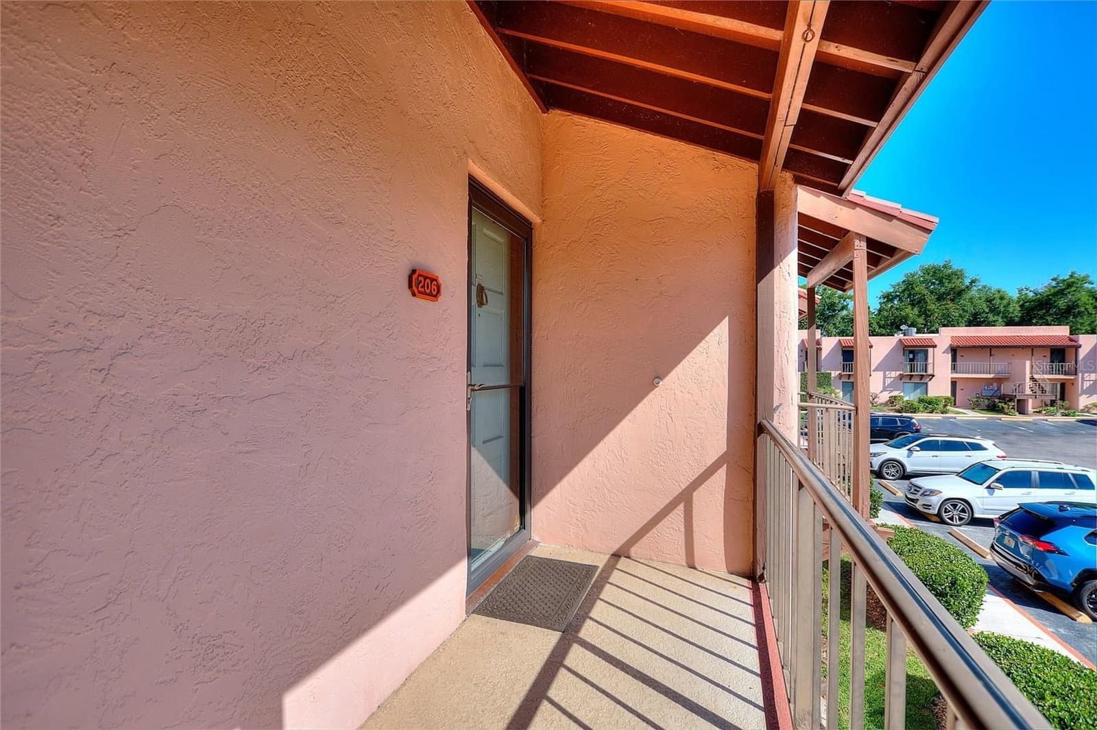 206 LA CASA