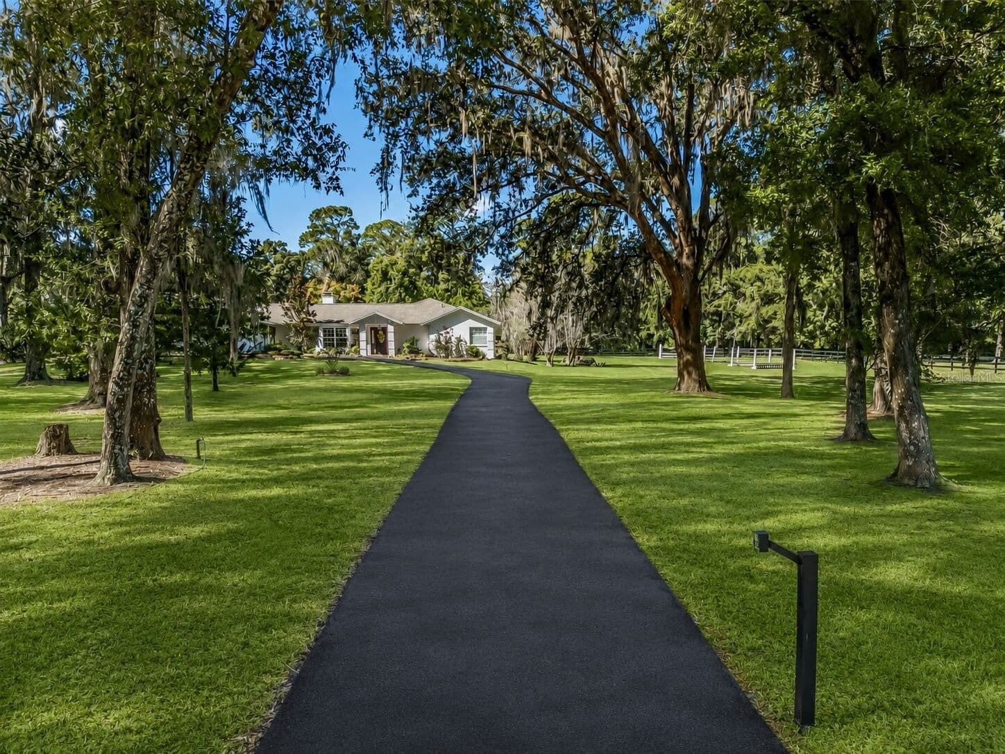 22 WOOD RIDGE