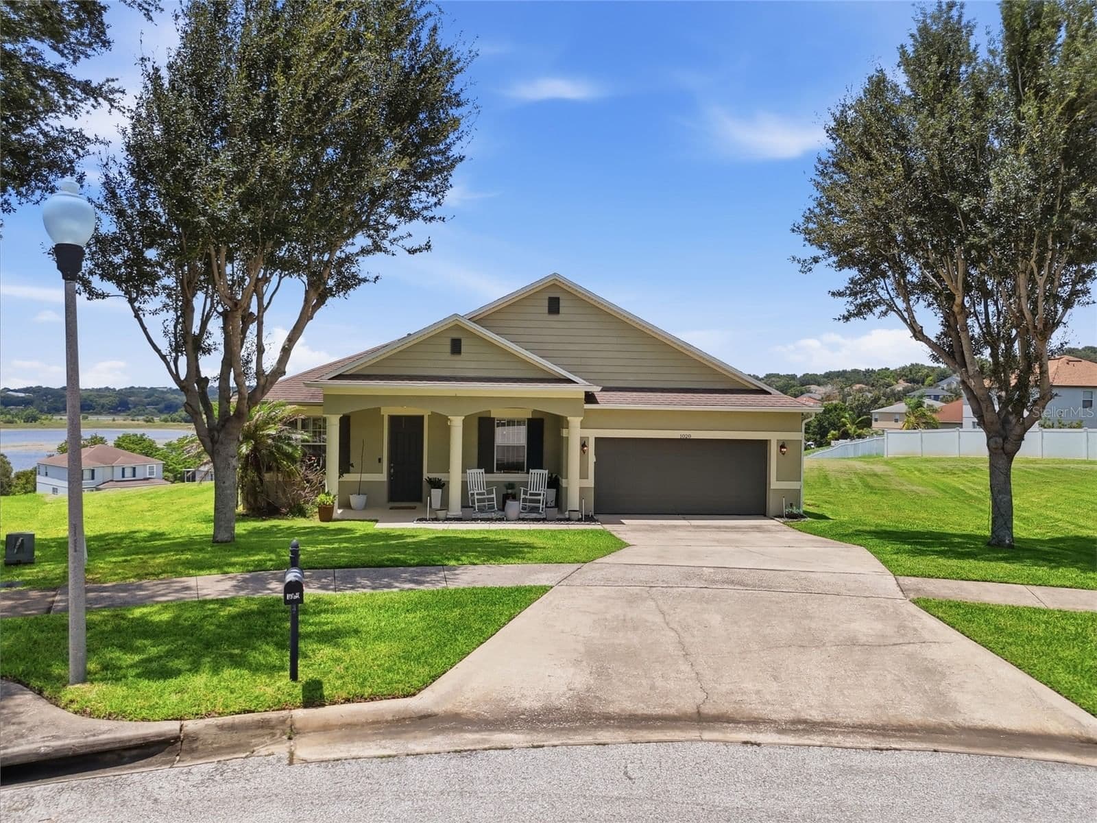 1020 SAILING BAY DR