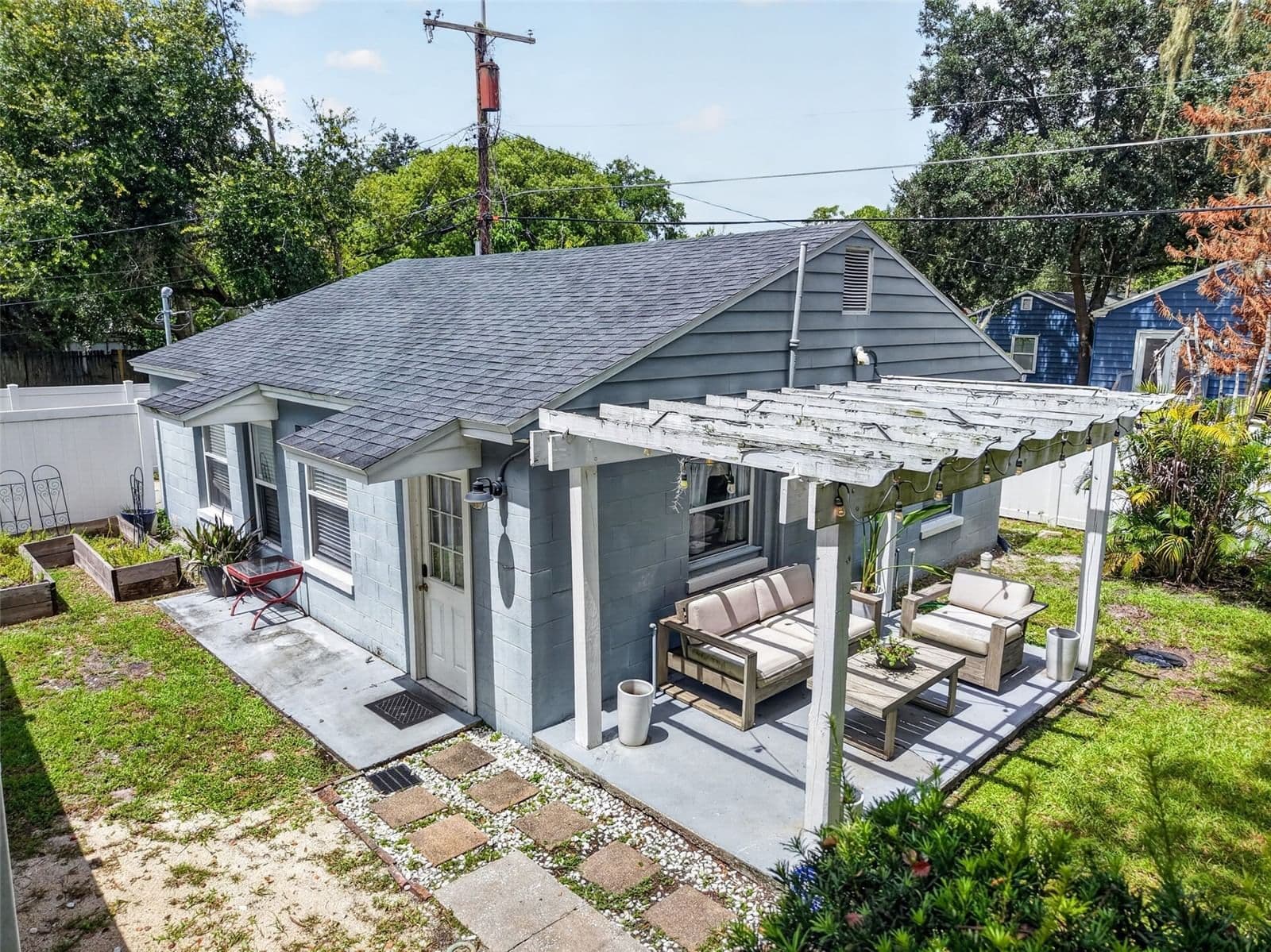 731 PRINCETON Street