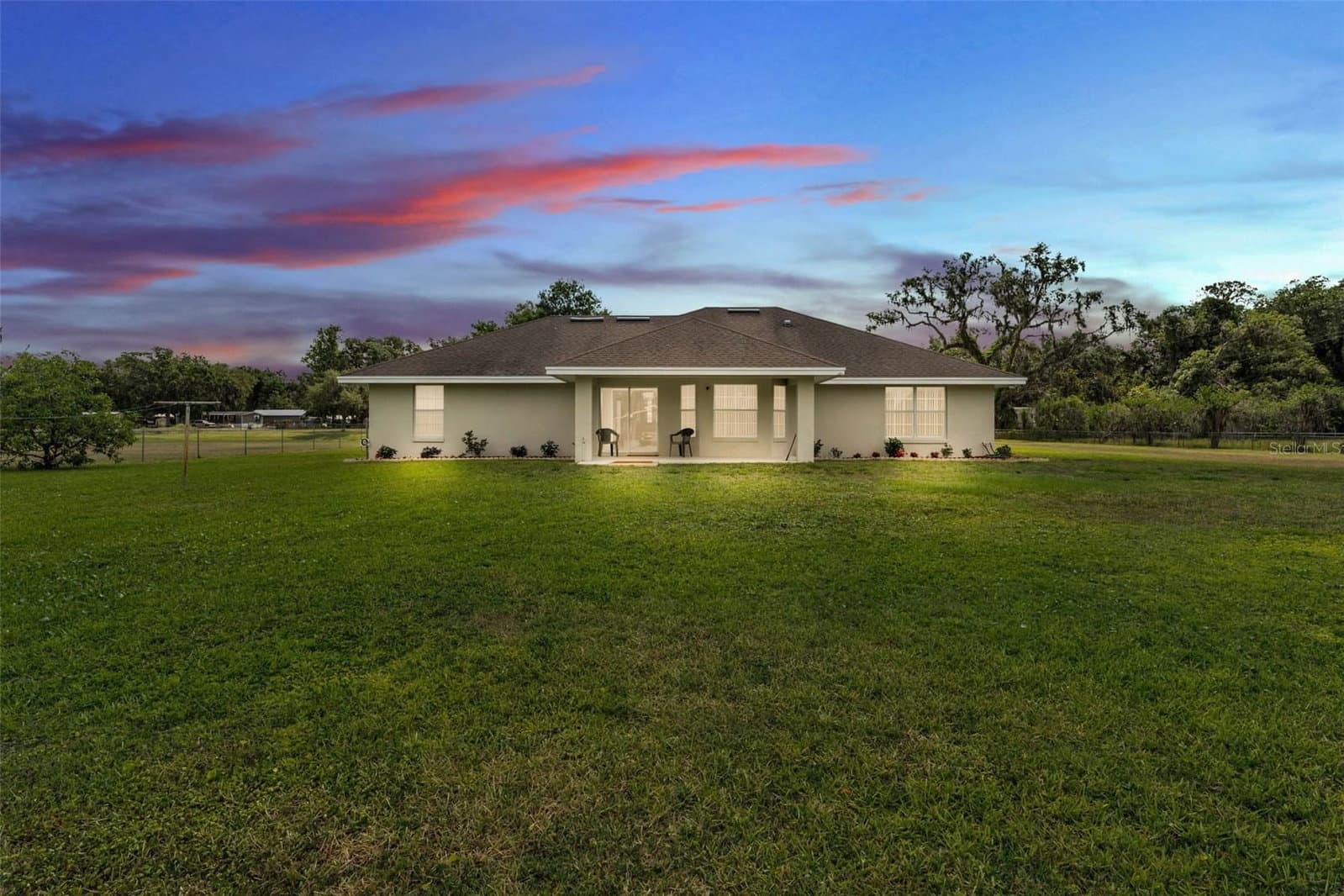 8904 CARROLWOOD