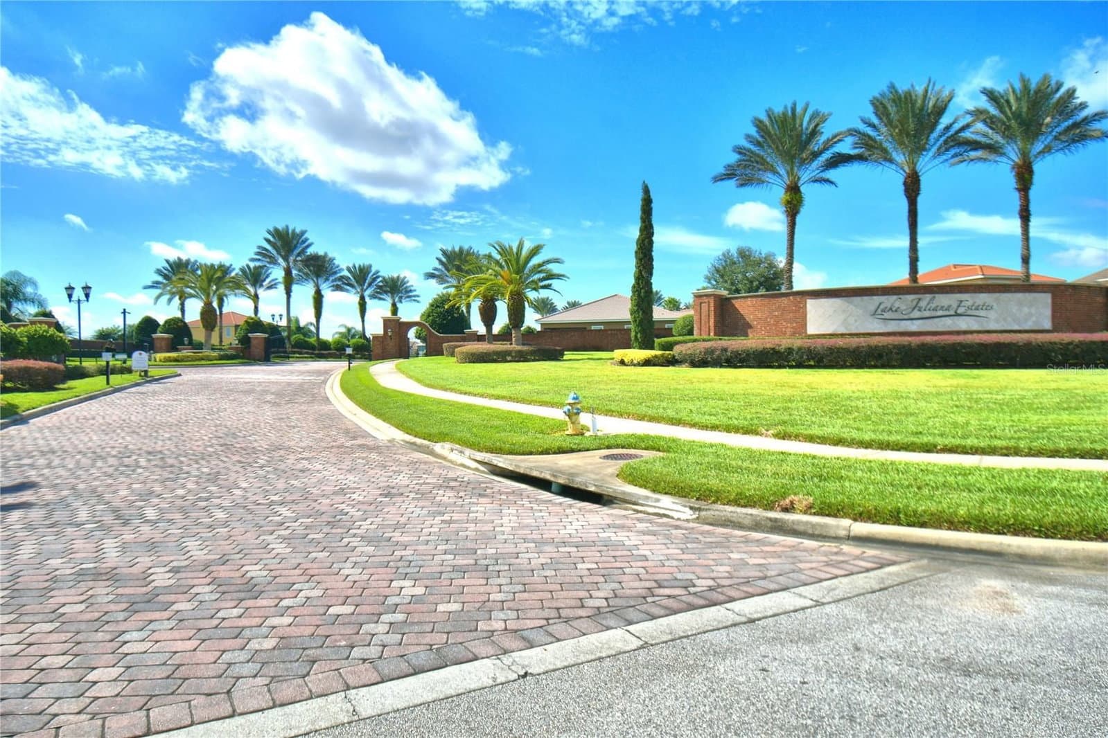 4401 JULIANA LAKE