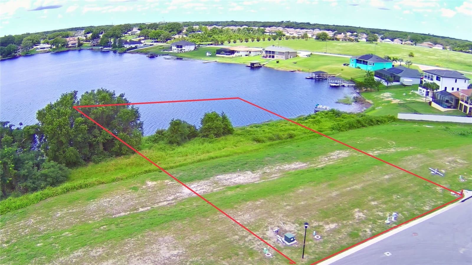 4389 JULIANA LAKE