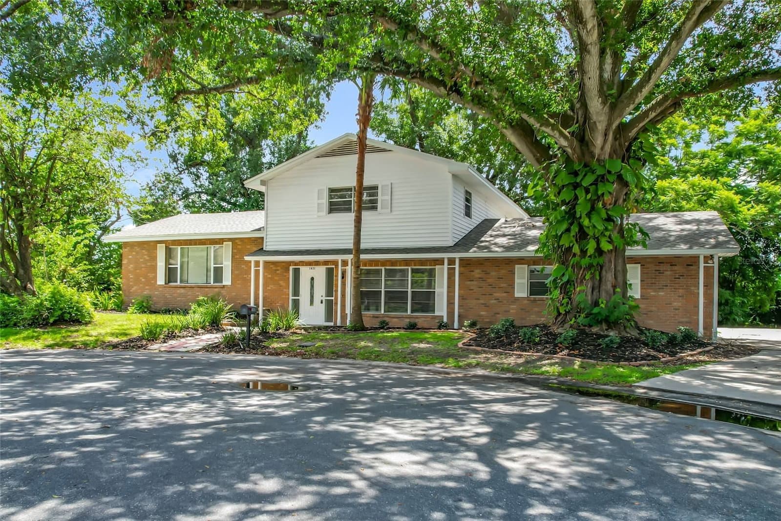 1631 MONTEREY