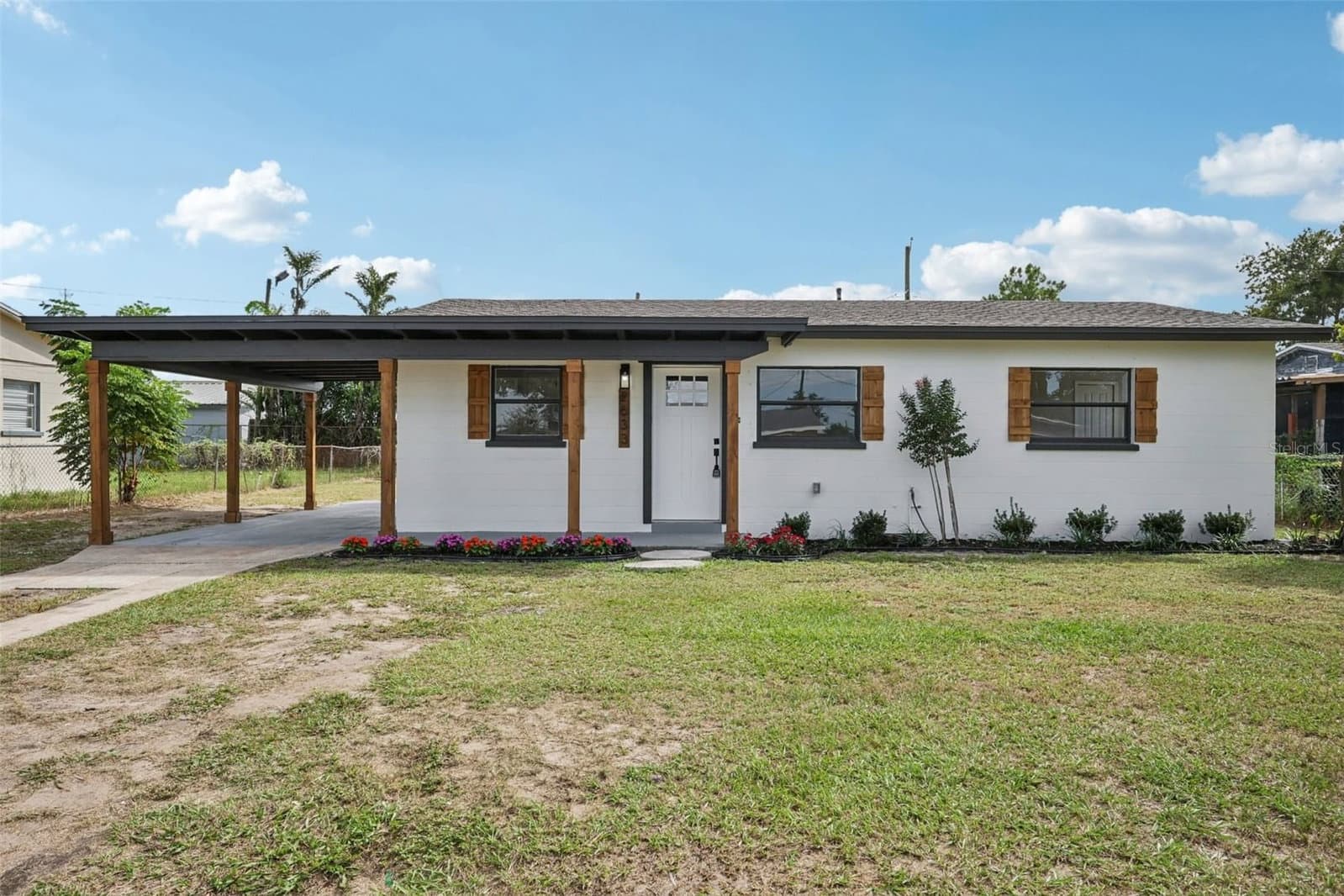 2633 ROYAL