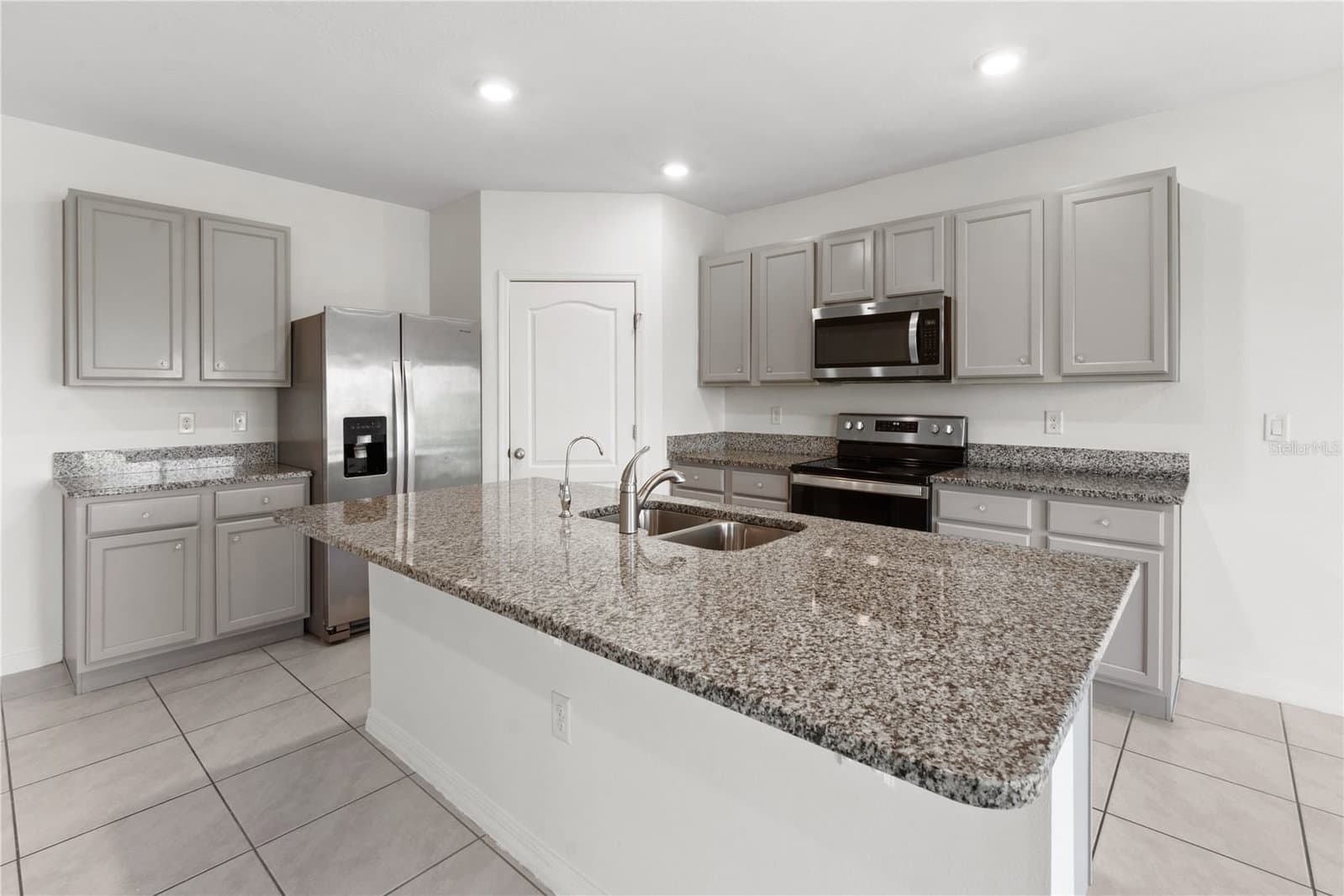 2651 GRANDBURY GROVE