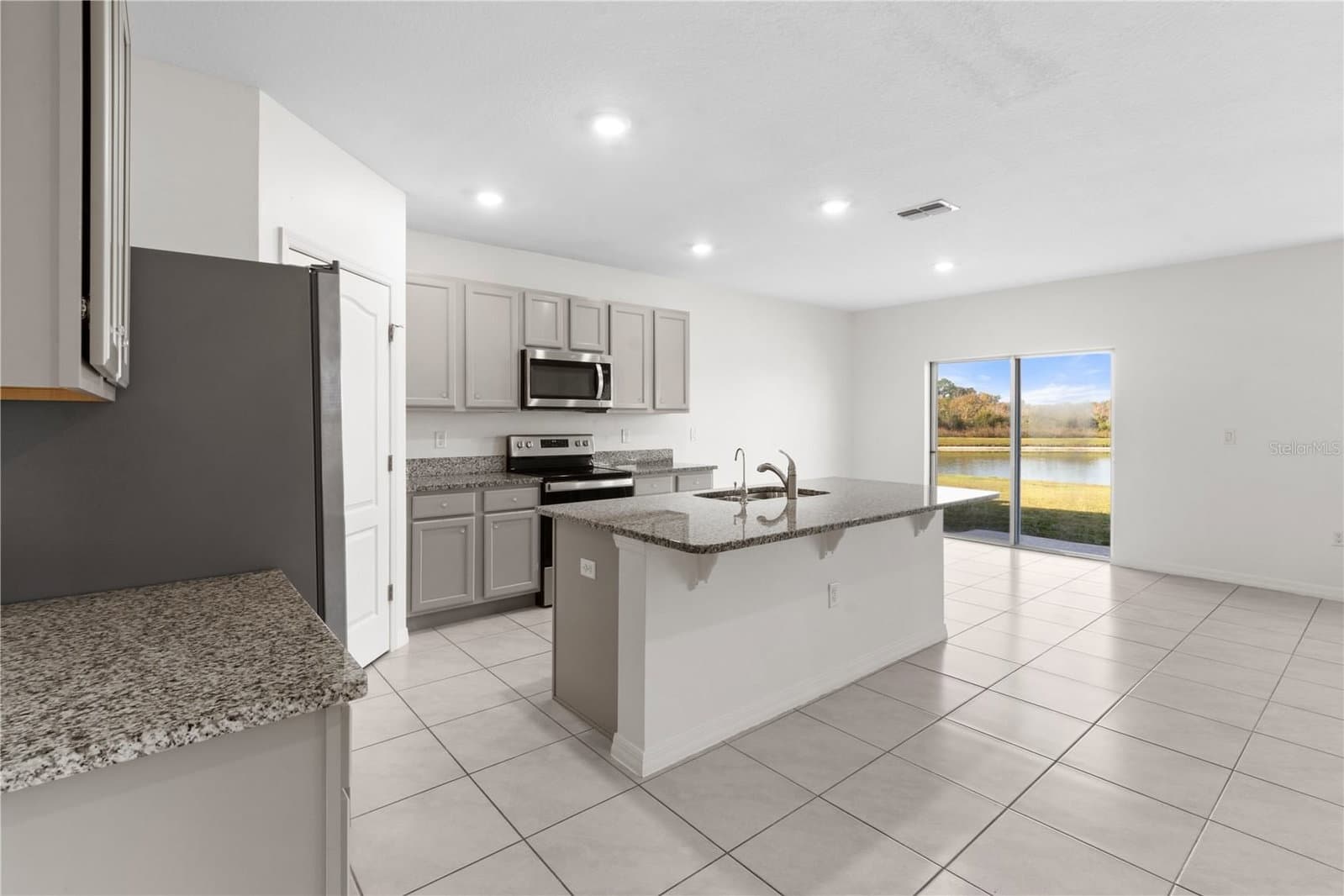 2651 GRANDBURY GROVE