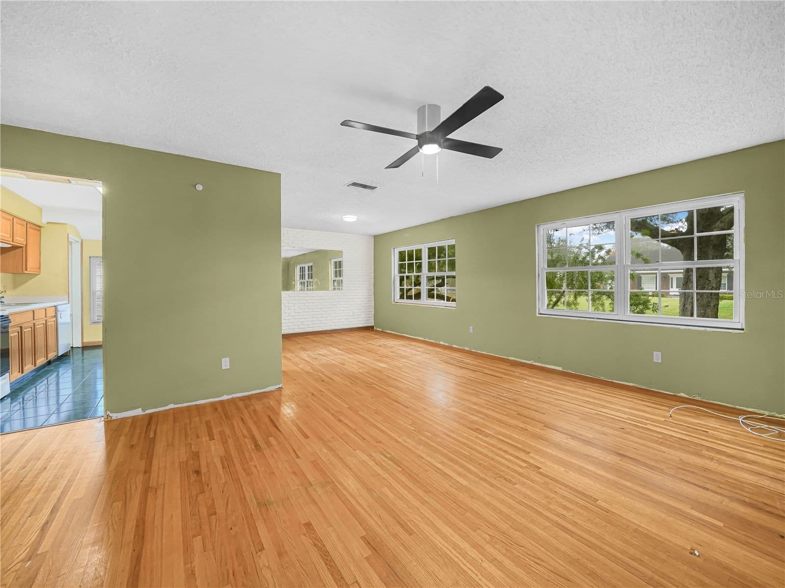 129 LAKE OTIS