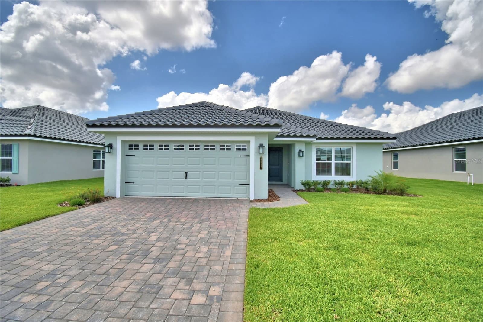 4657 GRANDVIEW GLEN
