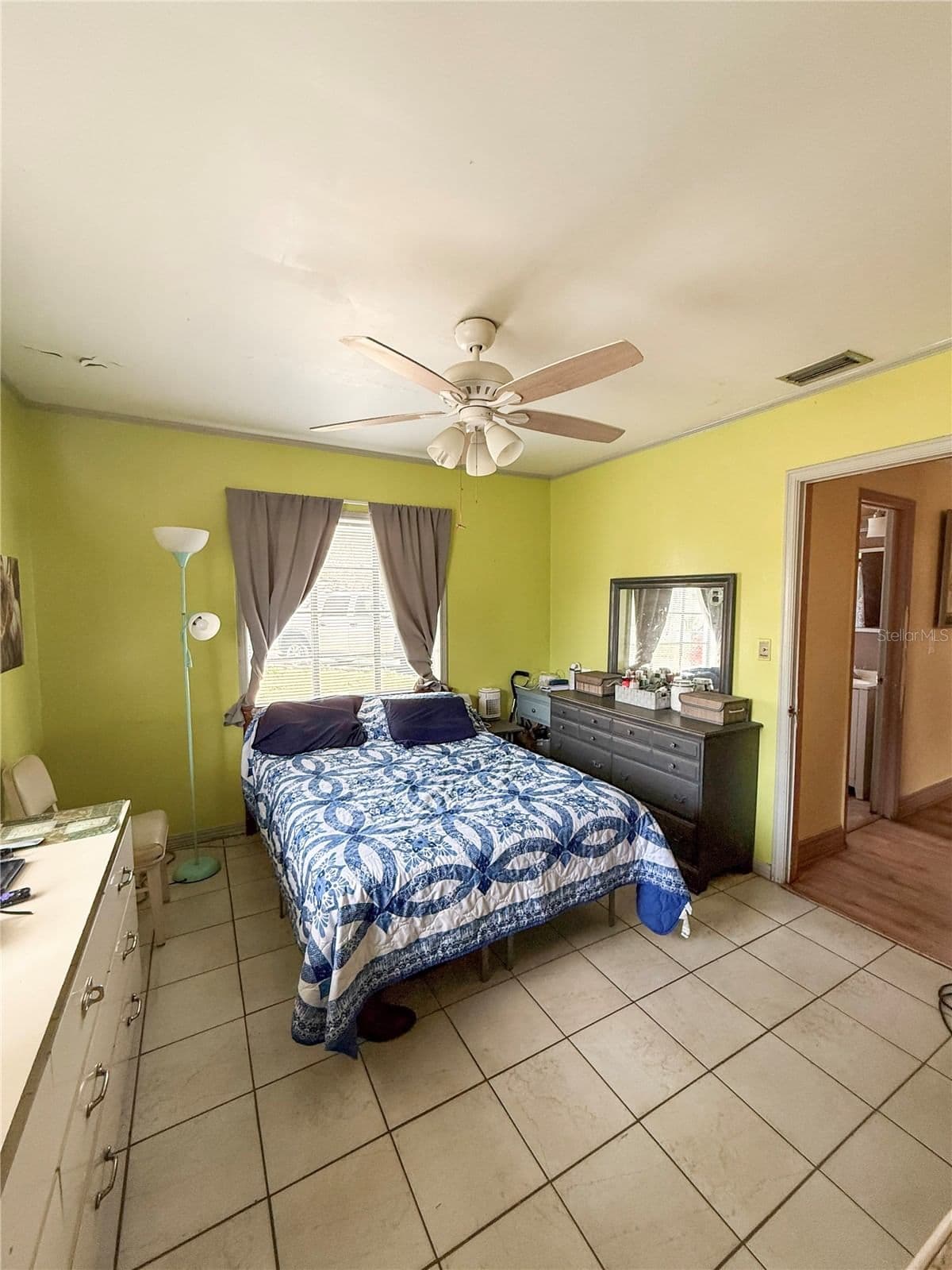 2403 GOLFVIEW