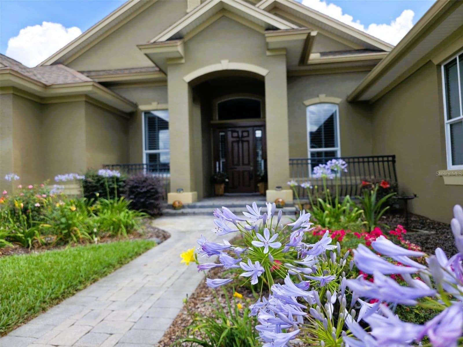 5629 HILLSIDE LANDINGS