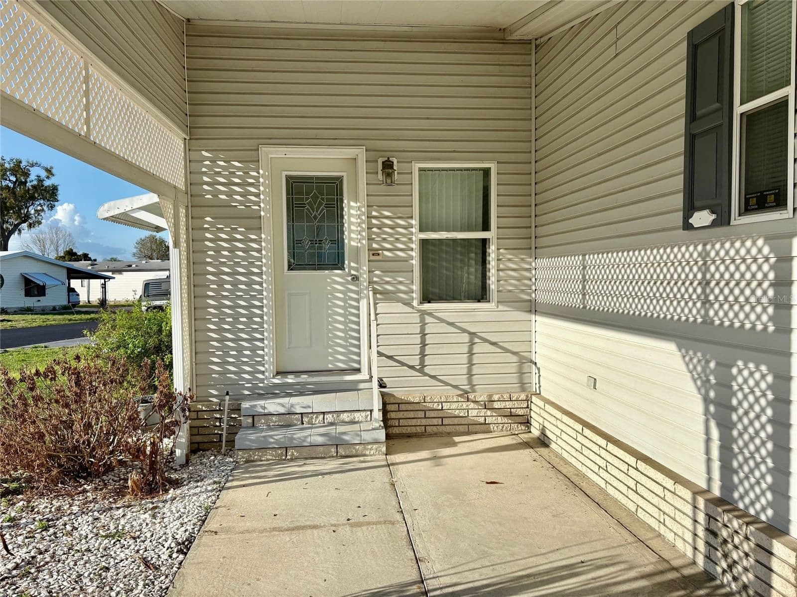 6133 GRAND OAKS