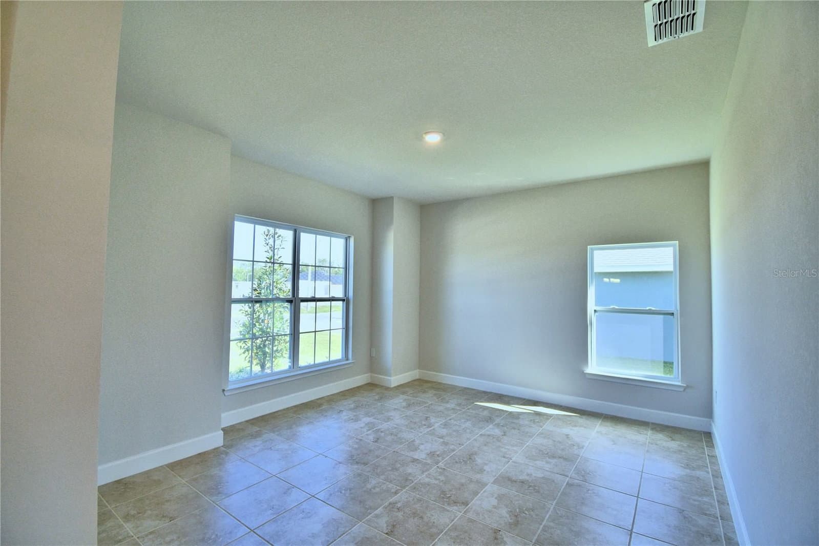 4425 JUNEBERRY