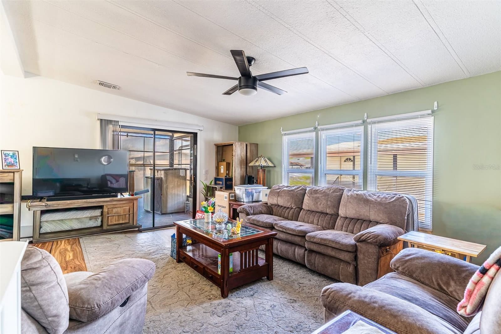 6450 HOLLYBERRY
