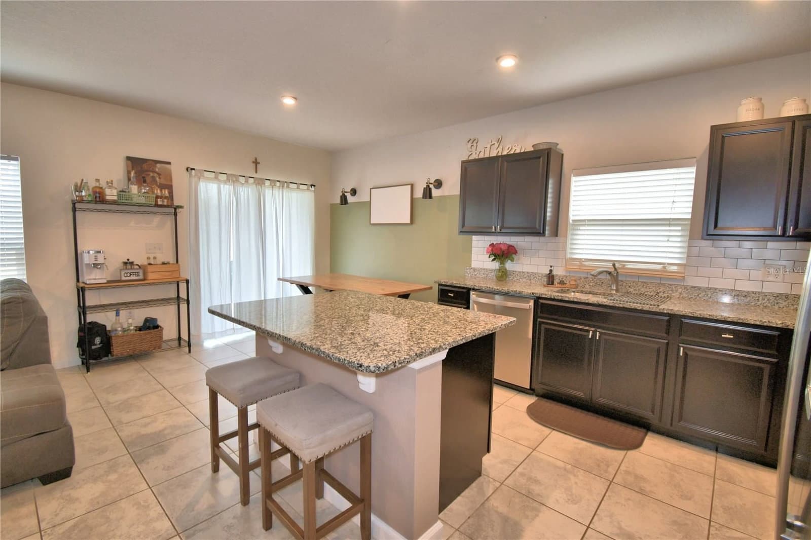 542 EAGLE LANDING BOULEVARD