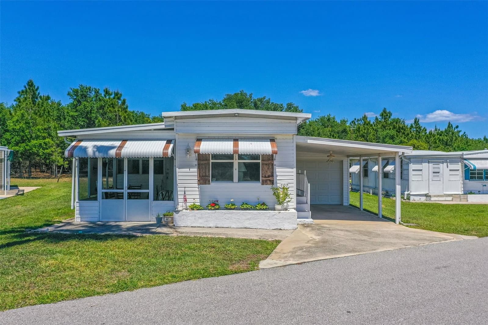 107 EDGEWOOD