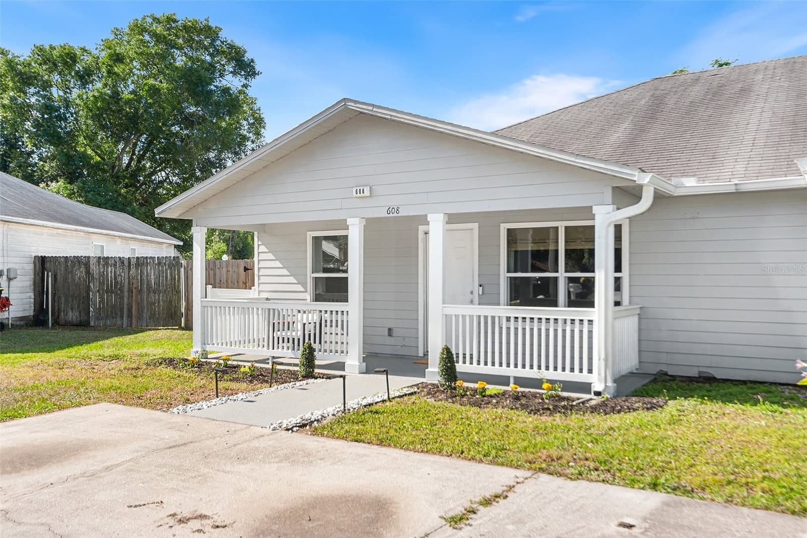 608 PINEVILLE