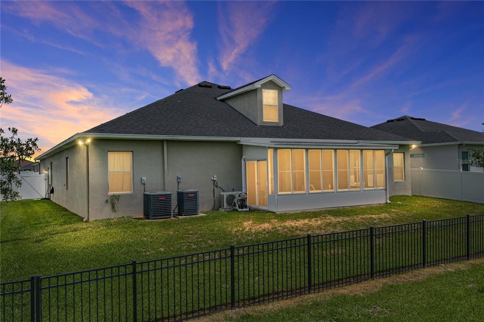 1444 CYPRESS VIEW