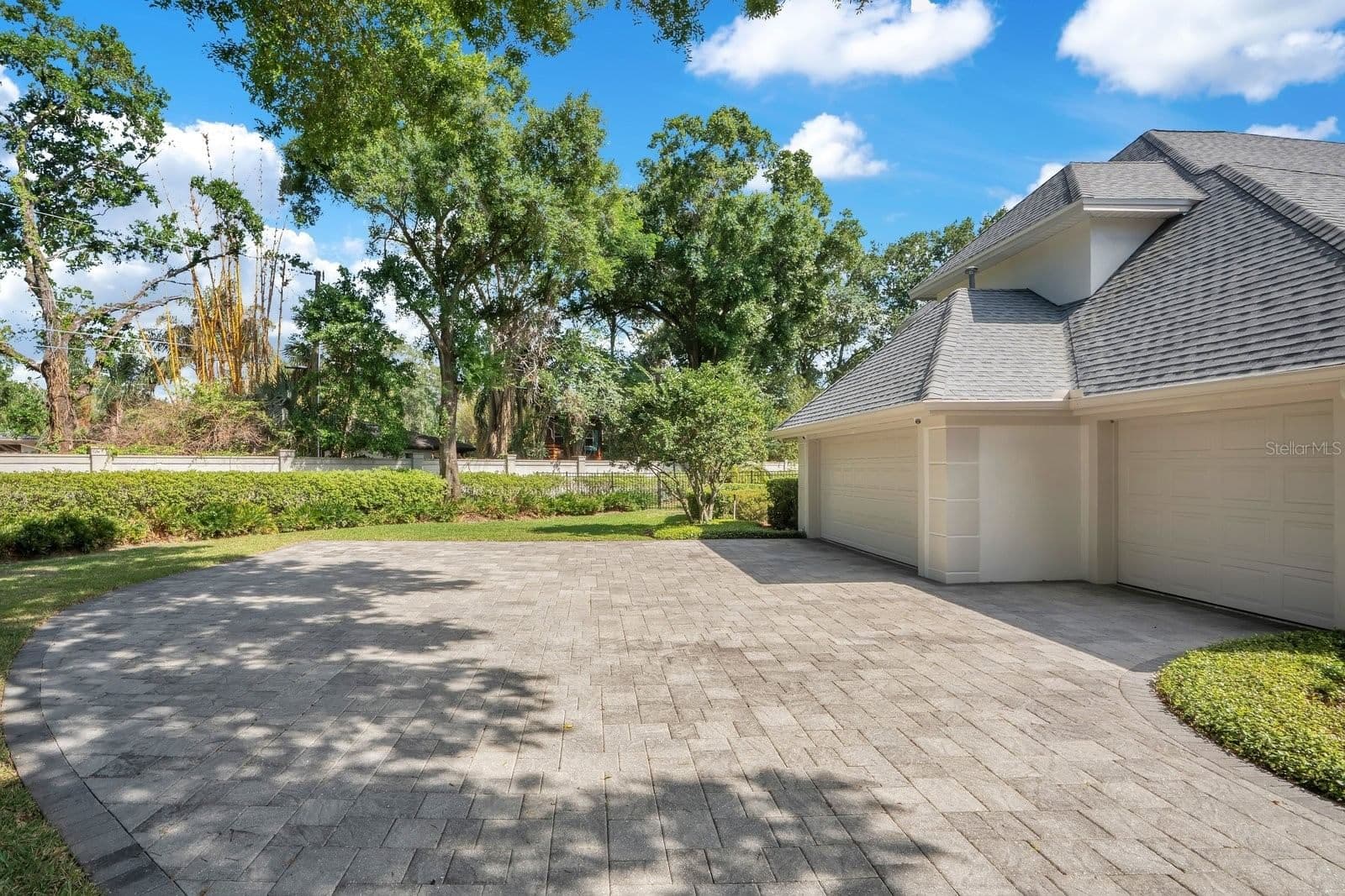 1451 HOLLINGSWORTH OAKS
