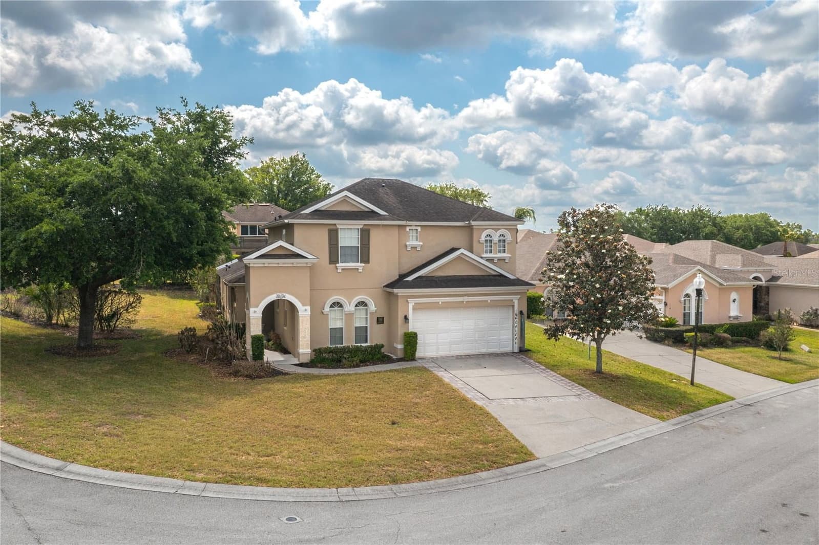106 SENECA LN