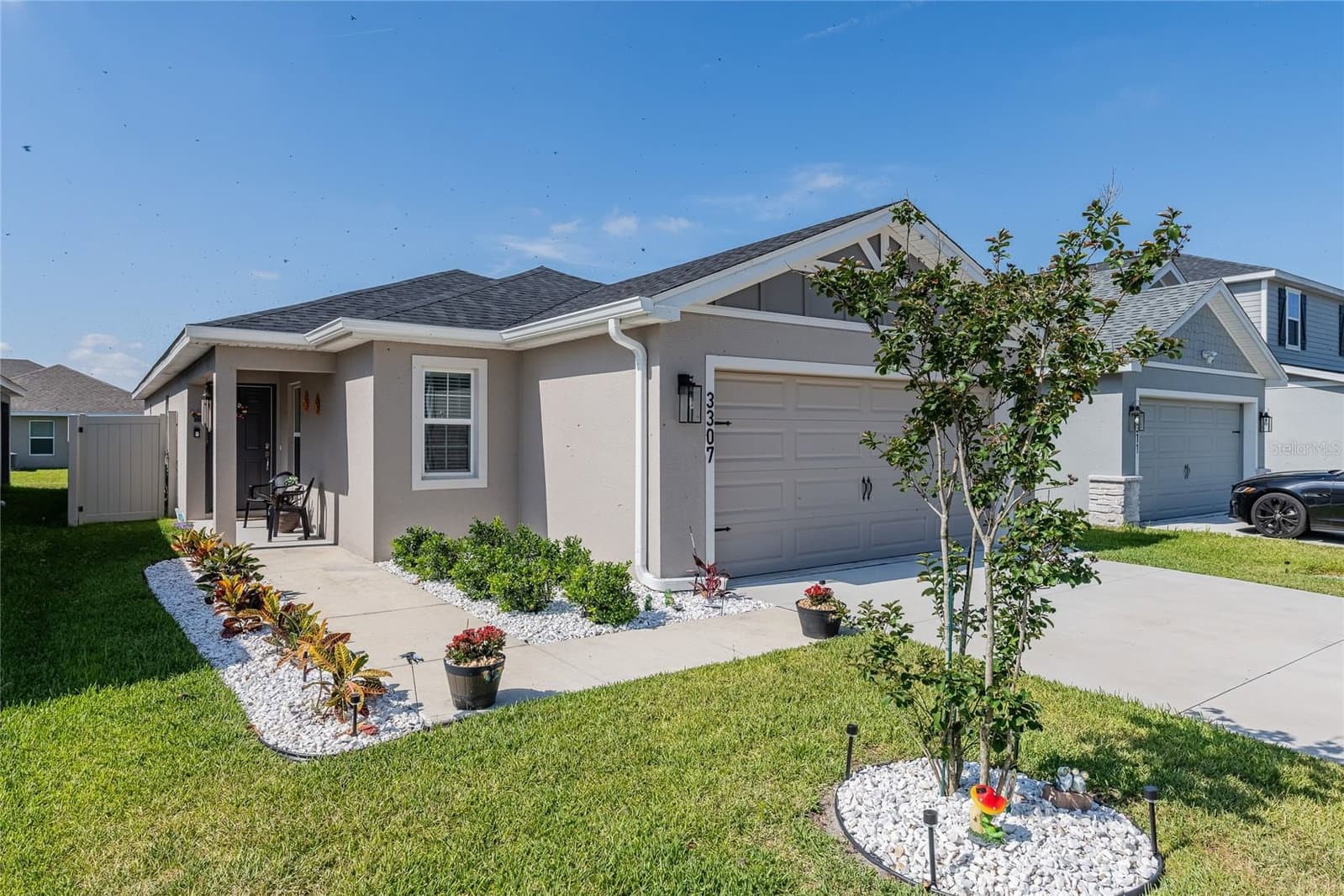 3307 COSTELLO