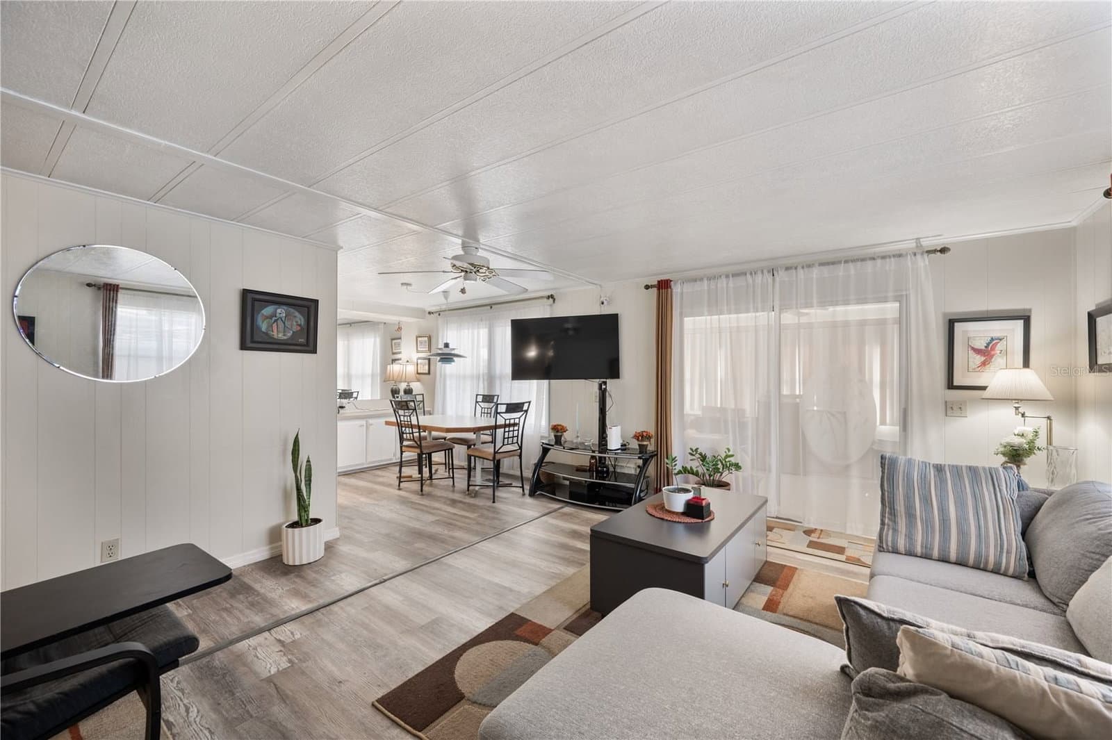 1610 REYNOLDS