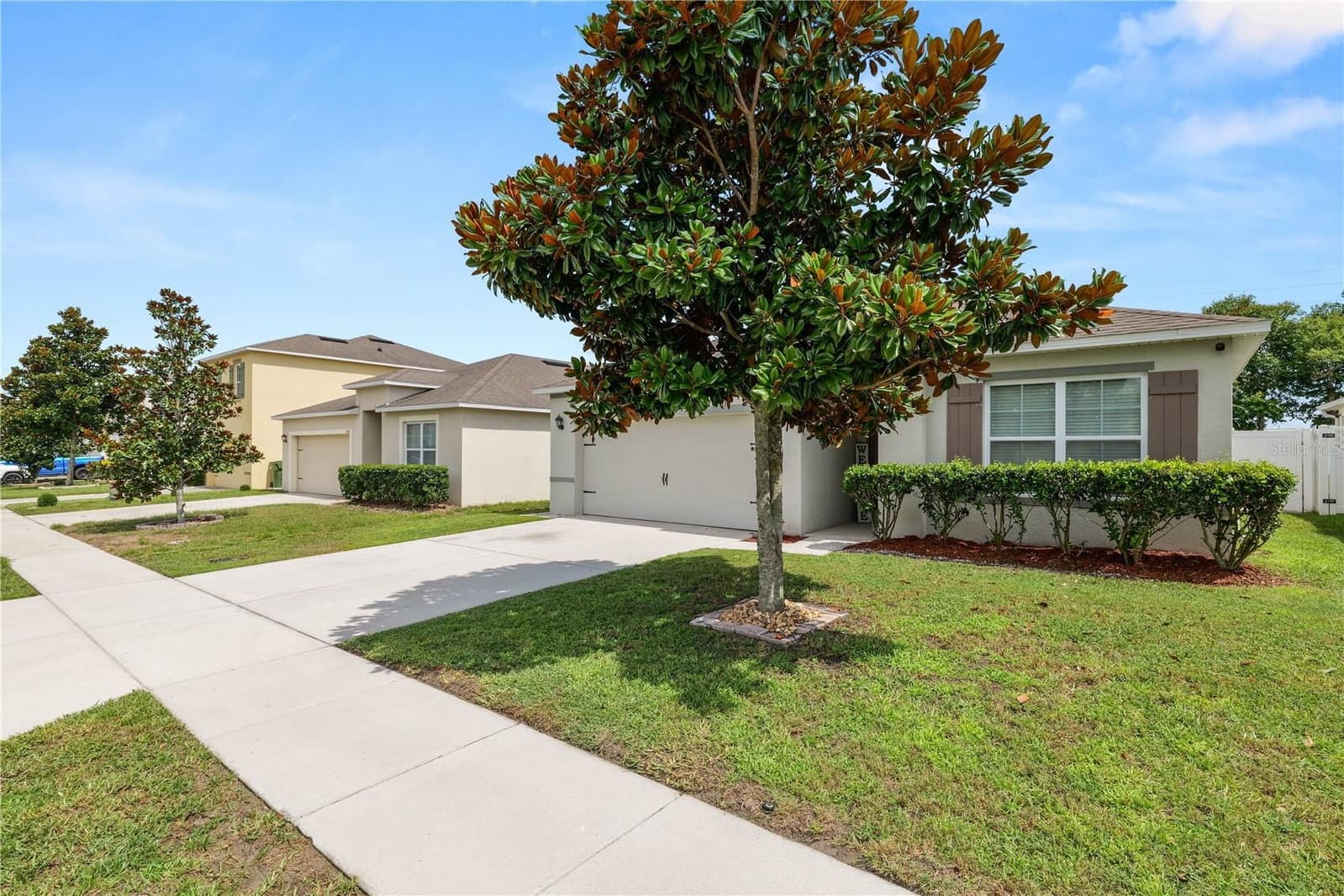 3136 COUNTRY CLUB