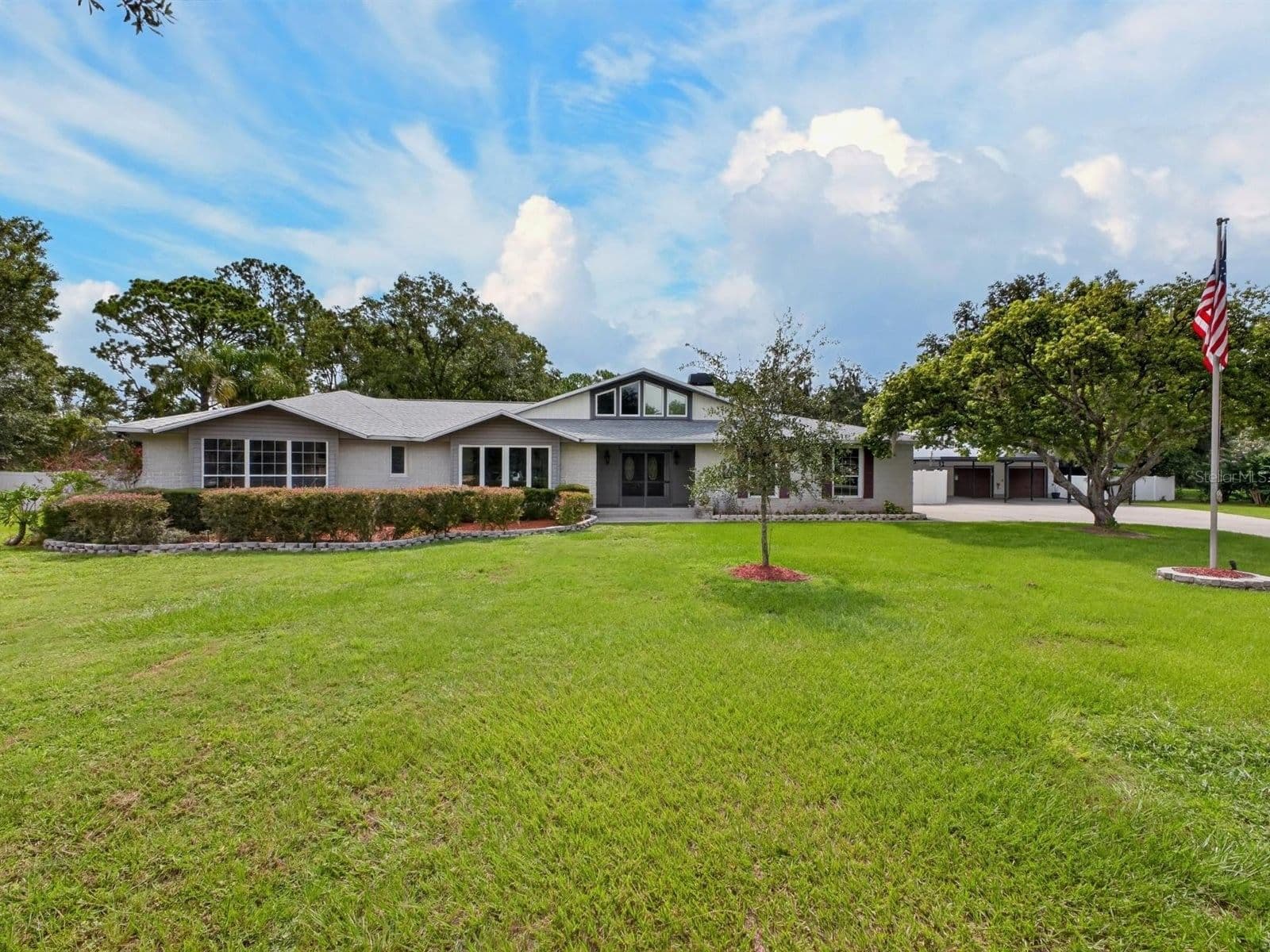 6230 FORESTWOOD