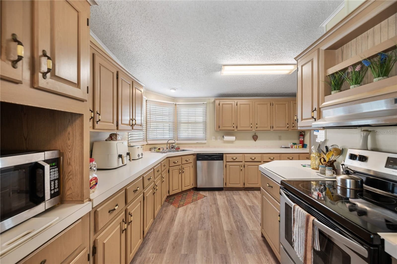 1610 REYNOLDS
