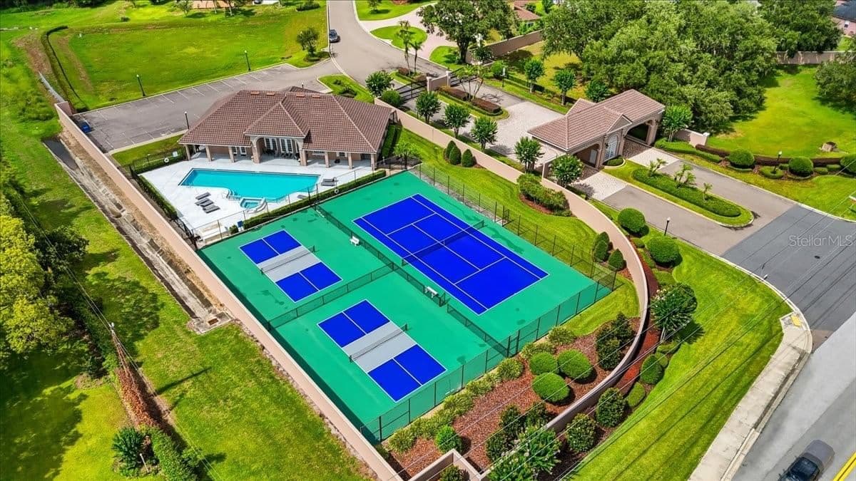 5112 HIGHLANDS LAKEVIEW