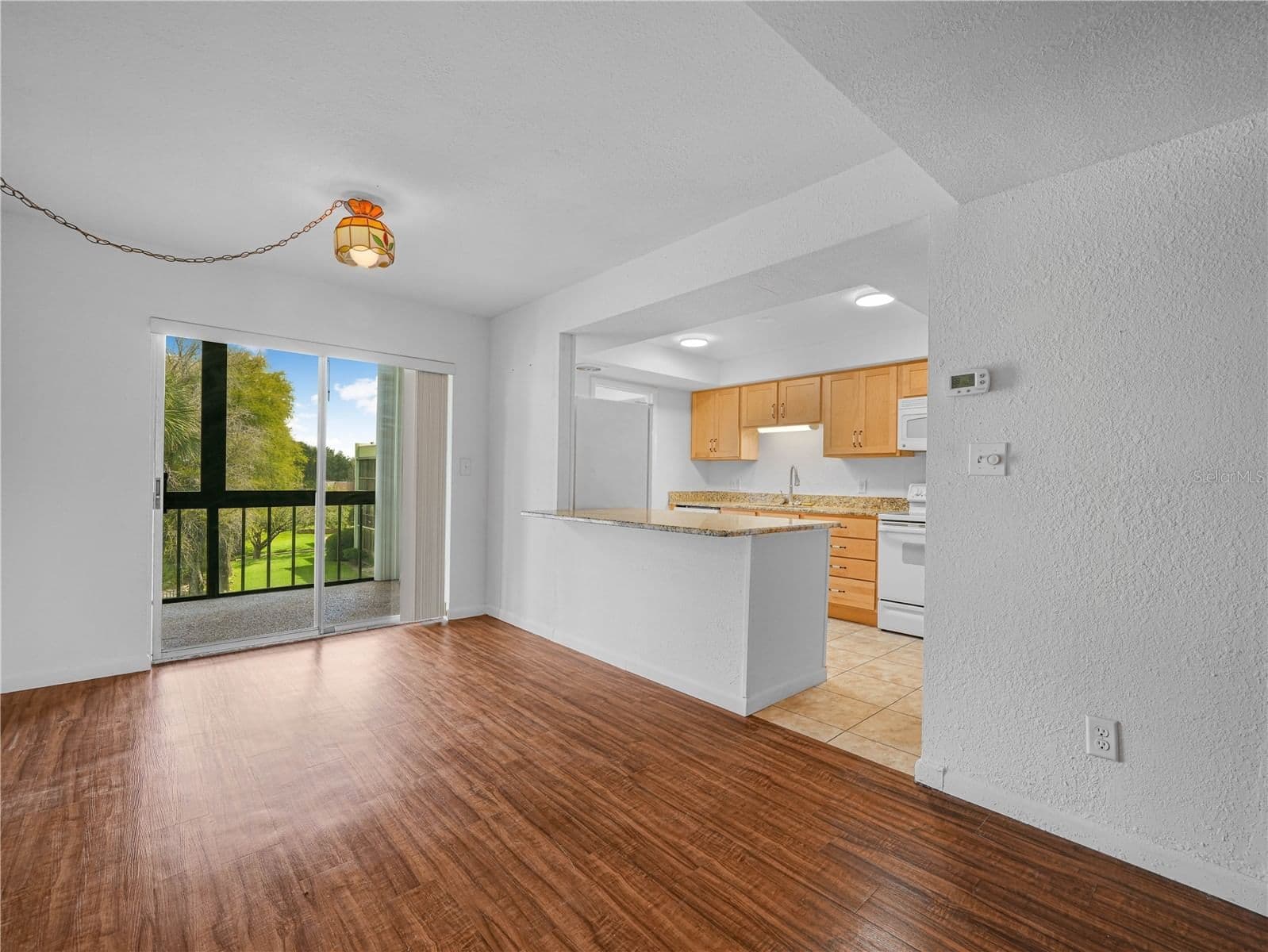 1130 LAKE PARKER