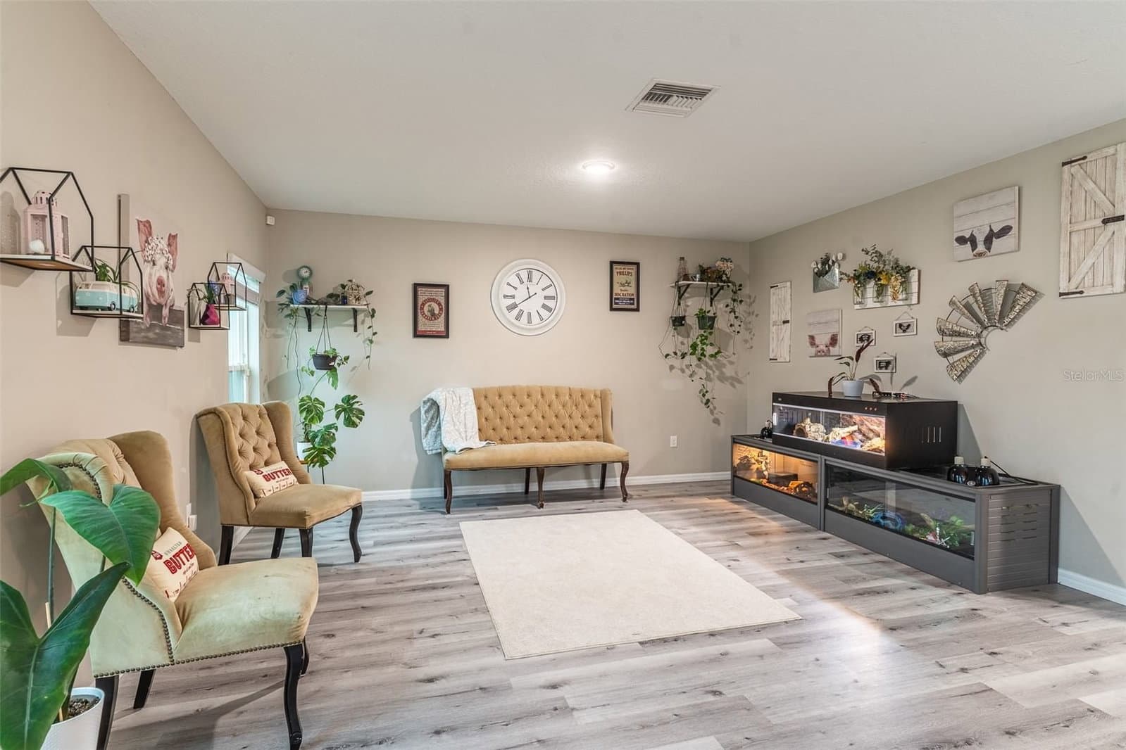 5508 ARLINGTON RIVER
