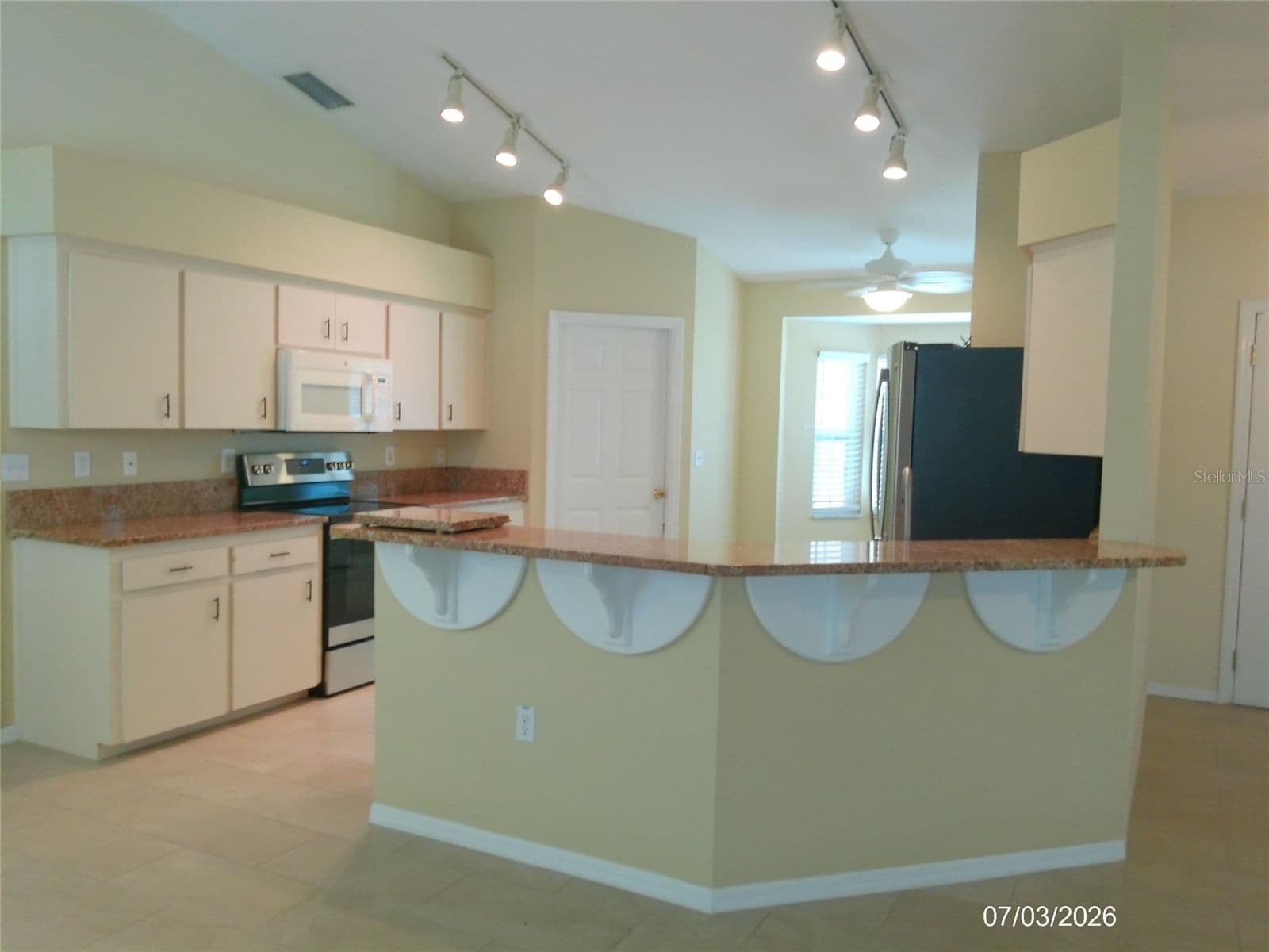 3273 PEBBLEBROOKE